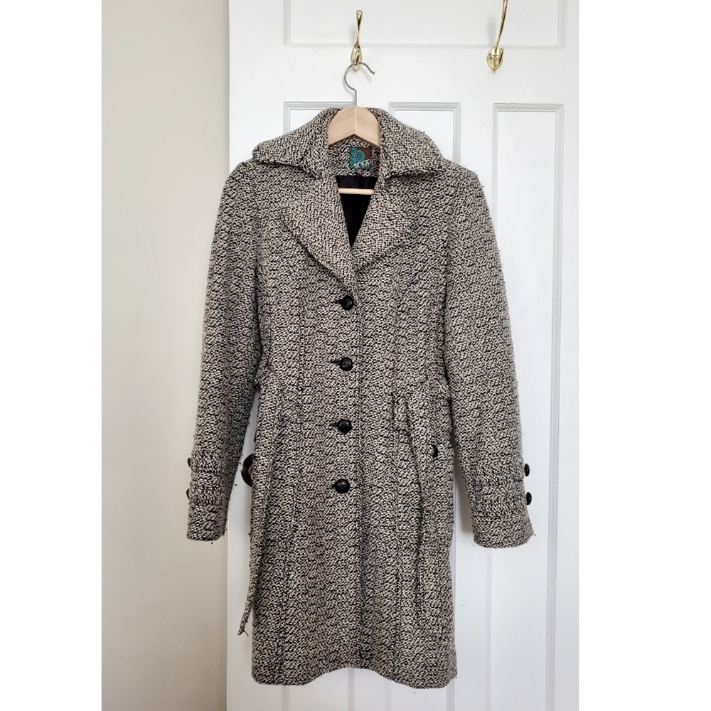Wool coat, Small, Black&White